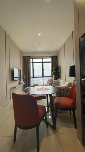 Hill10 Residence, I-City (above DoubleTree Hotel)